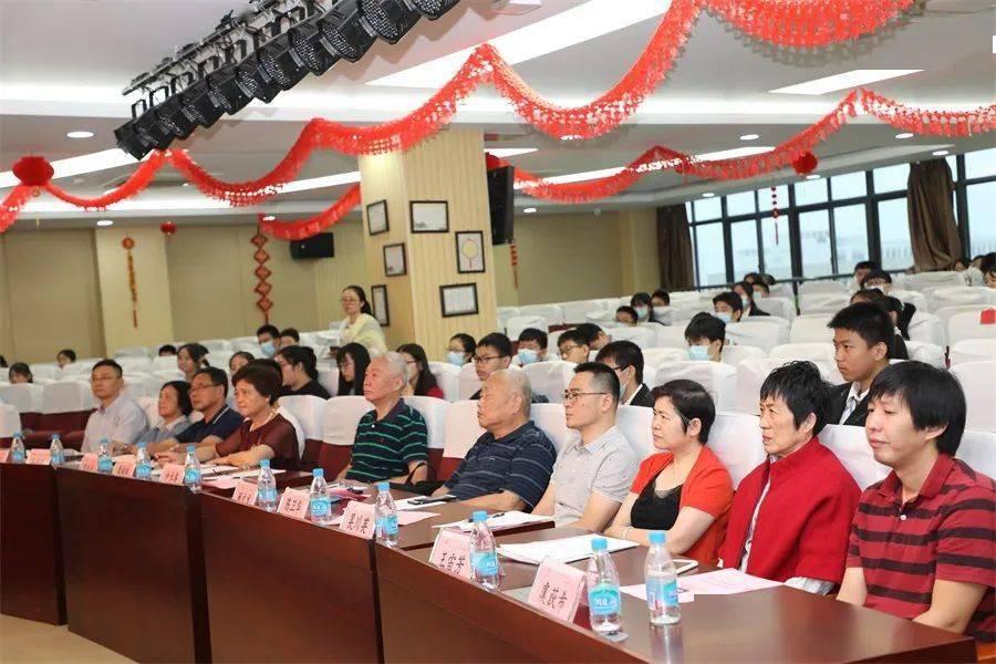《小欢喜》中,英子已经得了中度抑郁,是怎么样被治愈的?- 专业问答网站,快速解决你的疑惑